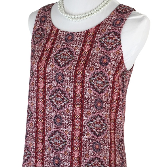 Pink Republic Summer Burgundy Pattern Open Back Shift Mini Dress size Medium - Picture 5 of 11